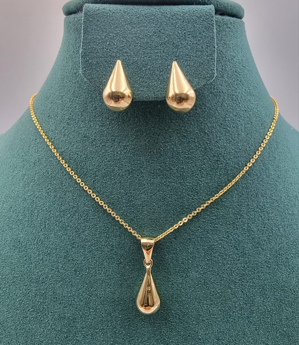 Elegant Gold Heart Jewelry Set for Women